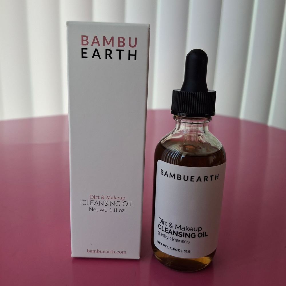 Bambu Earth Dirt & Makeup Cleansing Oil 1.8 oz Natural Face Cleanser New in Box
